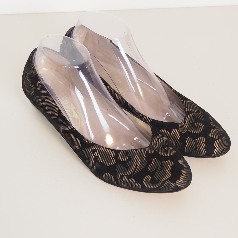 Salvatore Ferragamo Wedges‎ Womens 5.5 Black Gold Brocade Low Heel Made in Italy